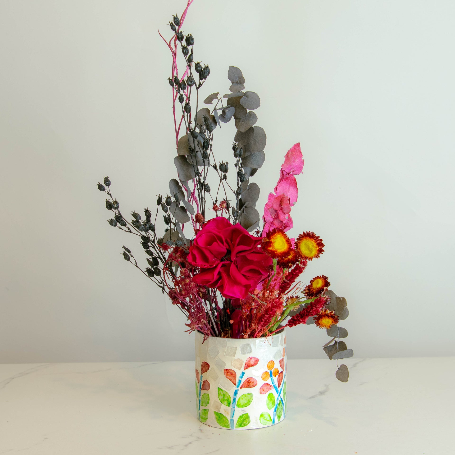 PDRY-116-KISSES PETALS-Dried Flower Centrepiece