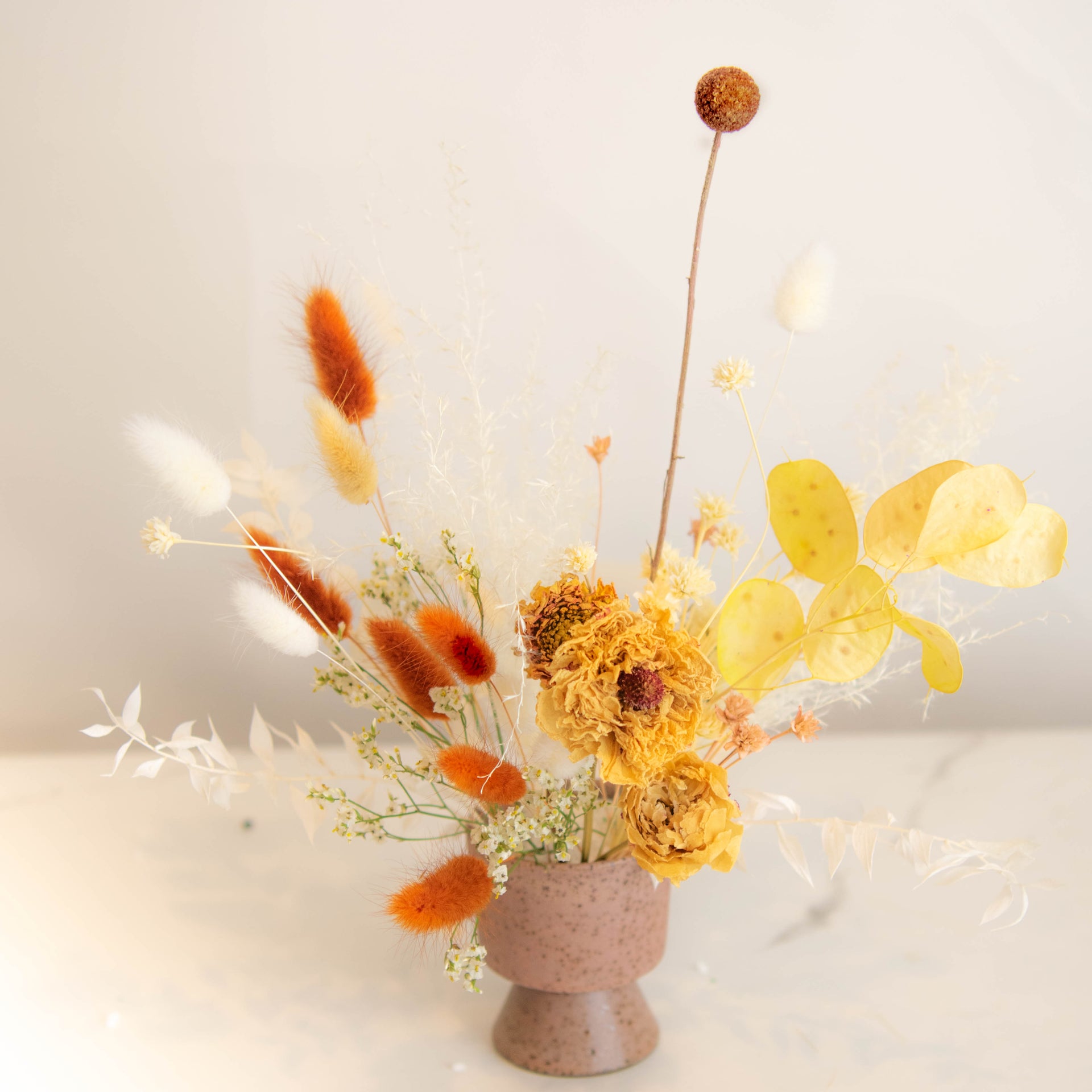 PDRY-112-NEUTRAL BLOOM CHARM-Dried Flower Centerpiece