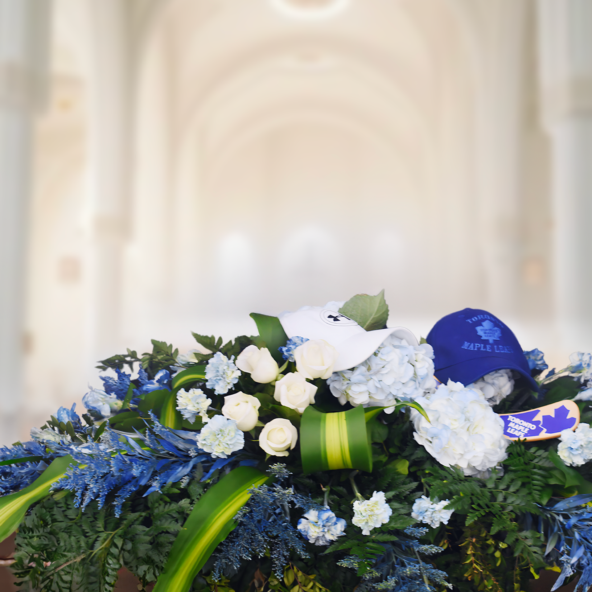 WB-685-ANIA-Funeral-Casket-Spray