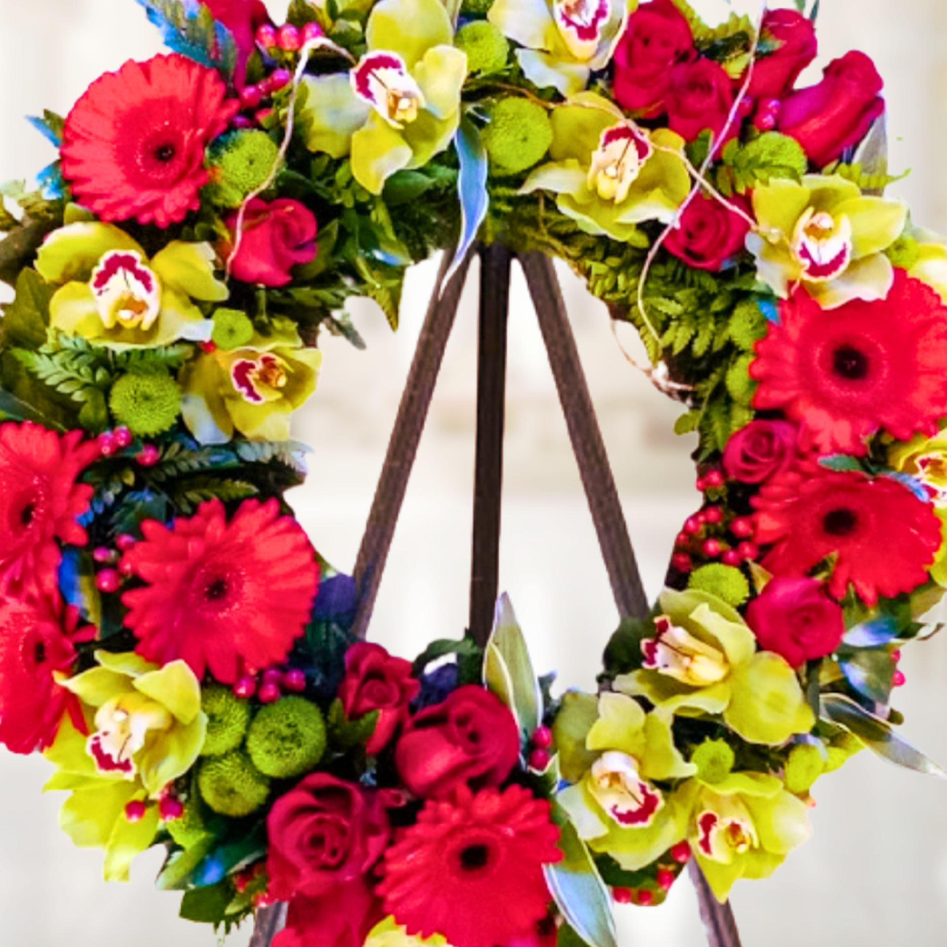 WR-459-HEART-OF-GOLD-Funeral-Round-Wreath-Spray