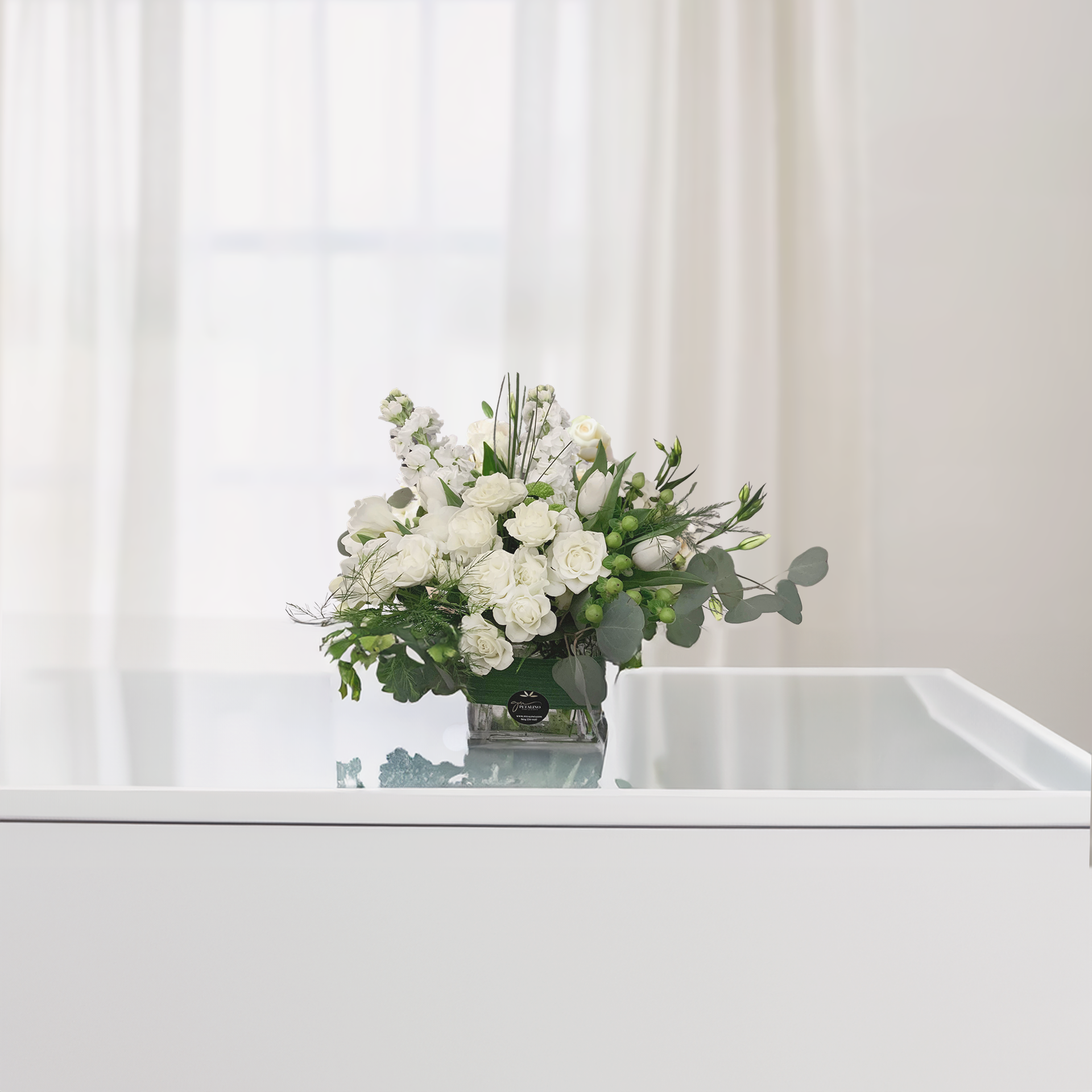 WW-366-CLARET-Vase-Arrangement