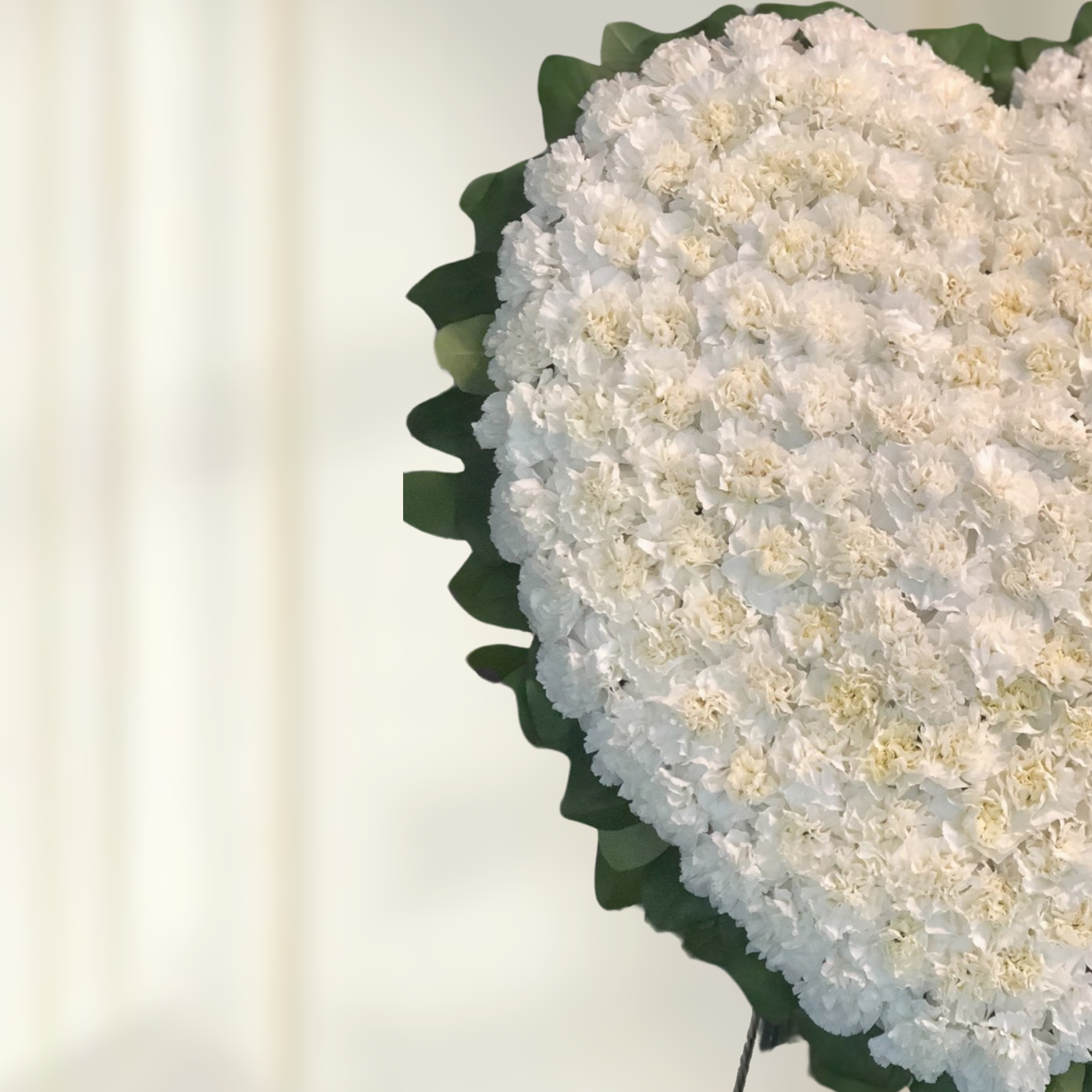 WW-372-LETO-Funeral-Heart-Spray