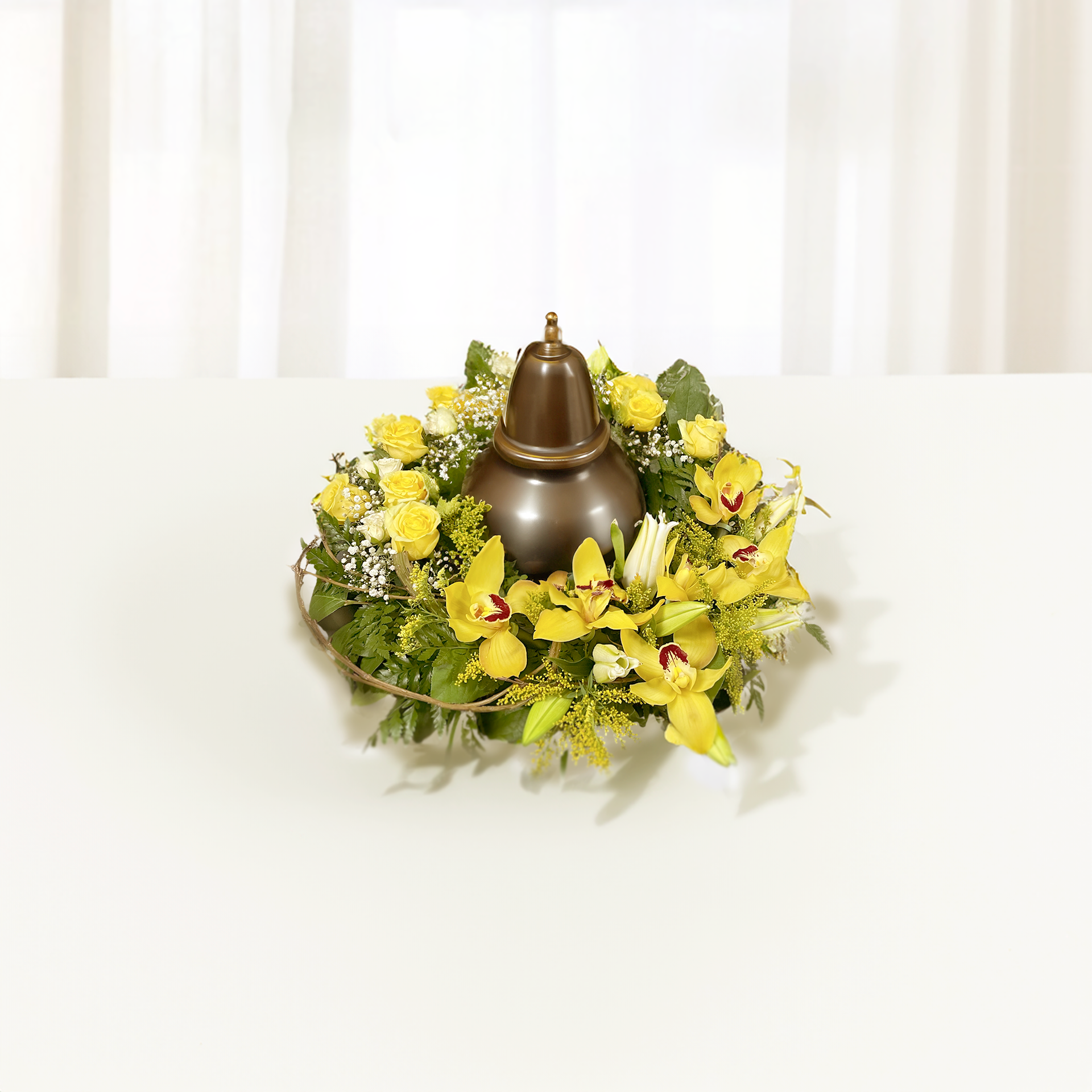 WY-792-FIORDALISO-Funeral-Urn-Wreath