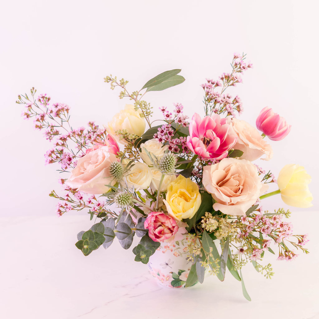PFF-119-FLUFFY EASTER FLOWERS-Fresh Flowers Centerpiece
