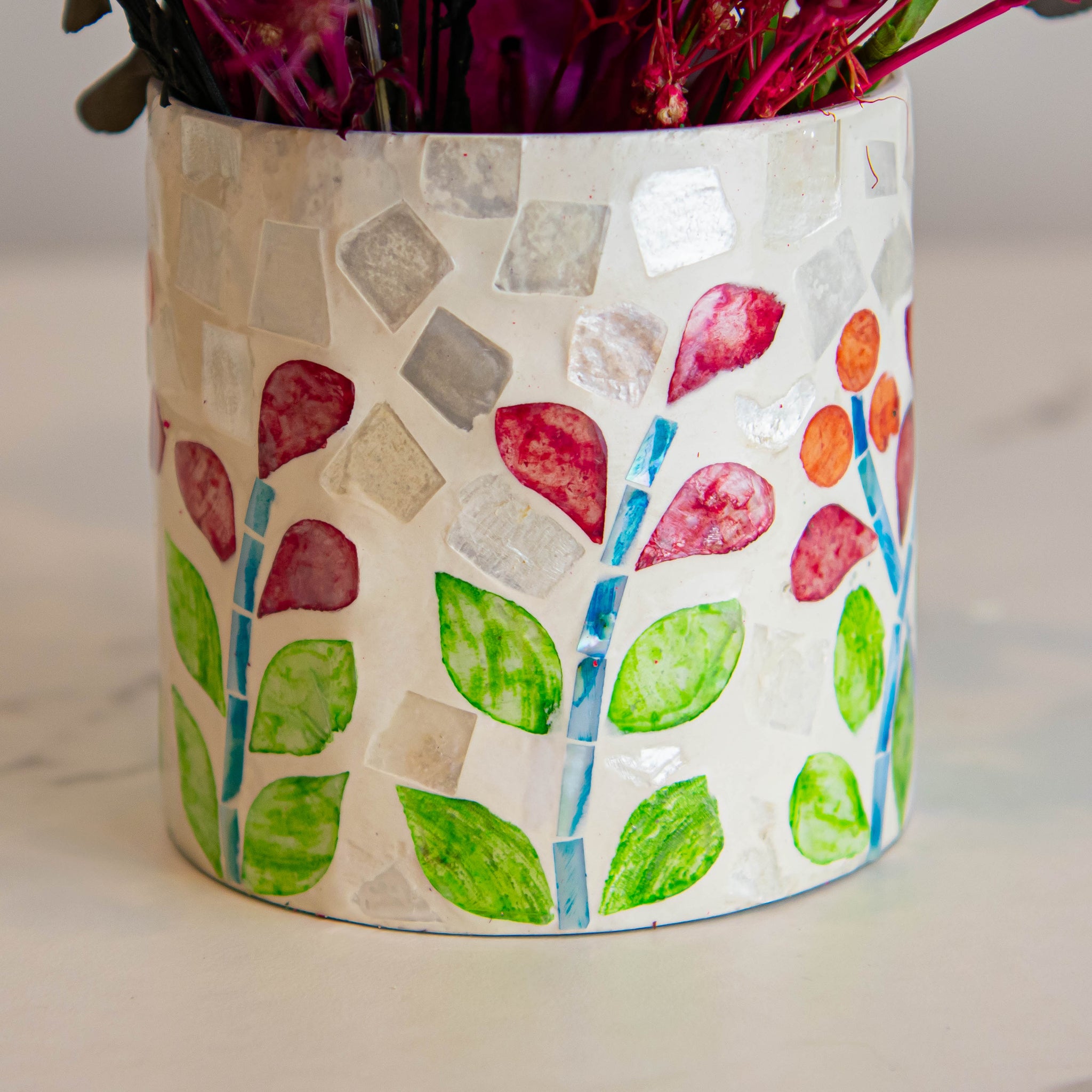 PDRY-116-KISSES PETALS-Dried Flower Centrepiece
