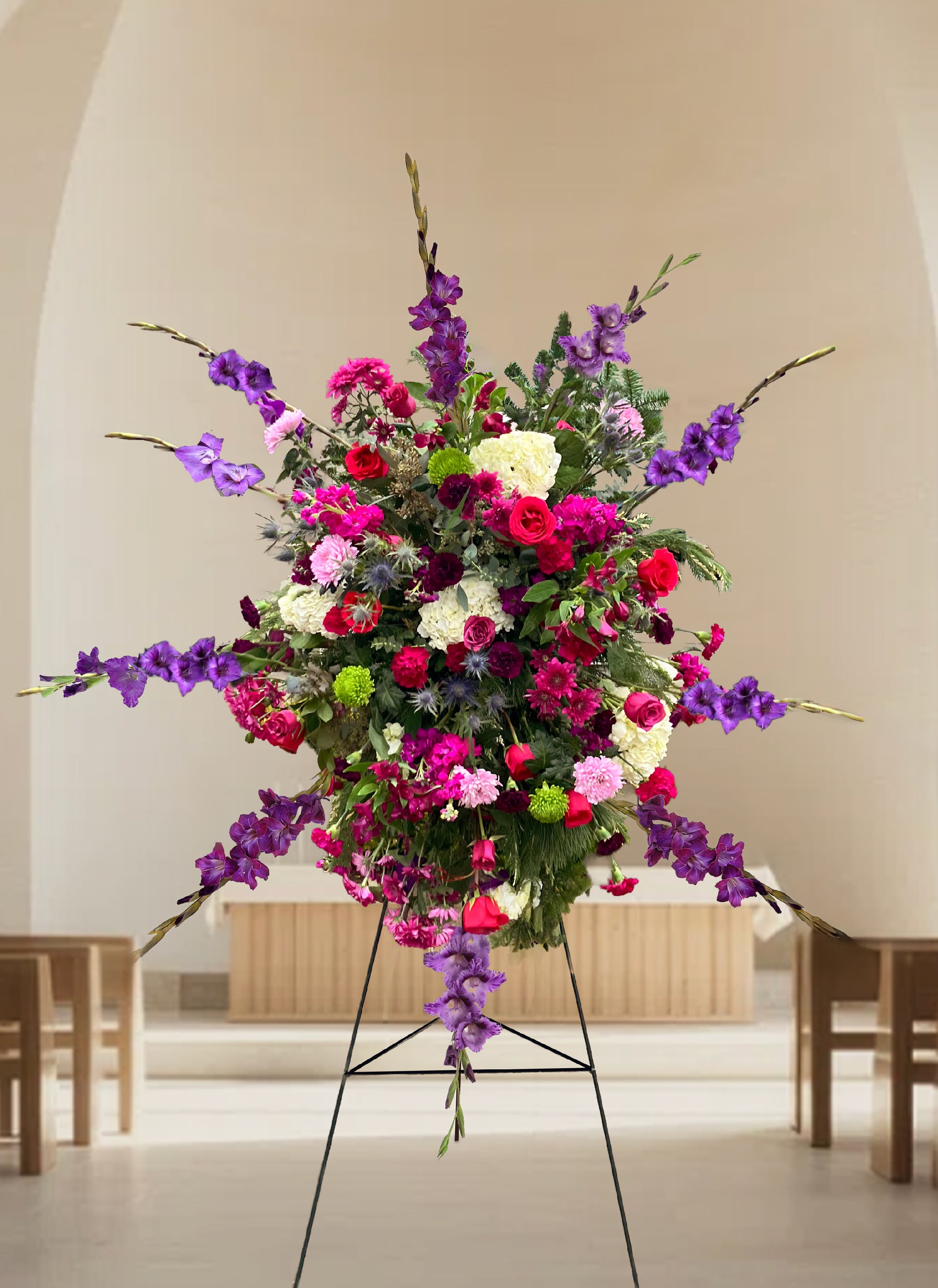 WC-903-LUIZA-Funeral-Standing-Spray