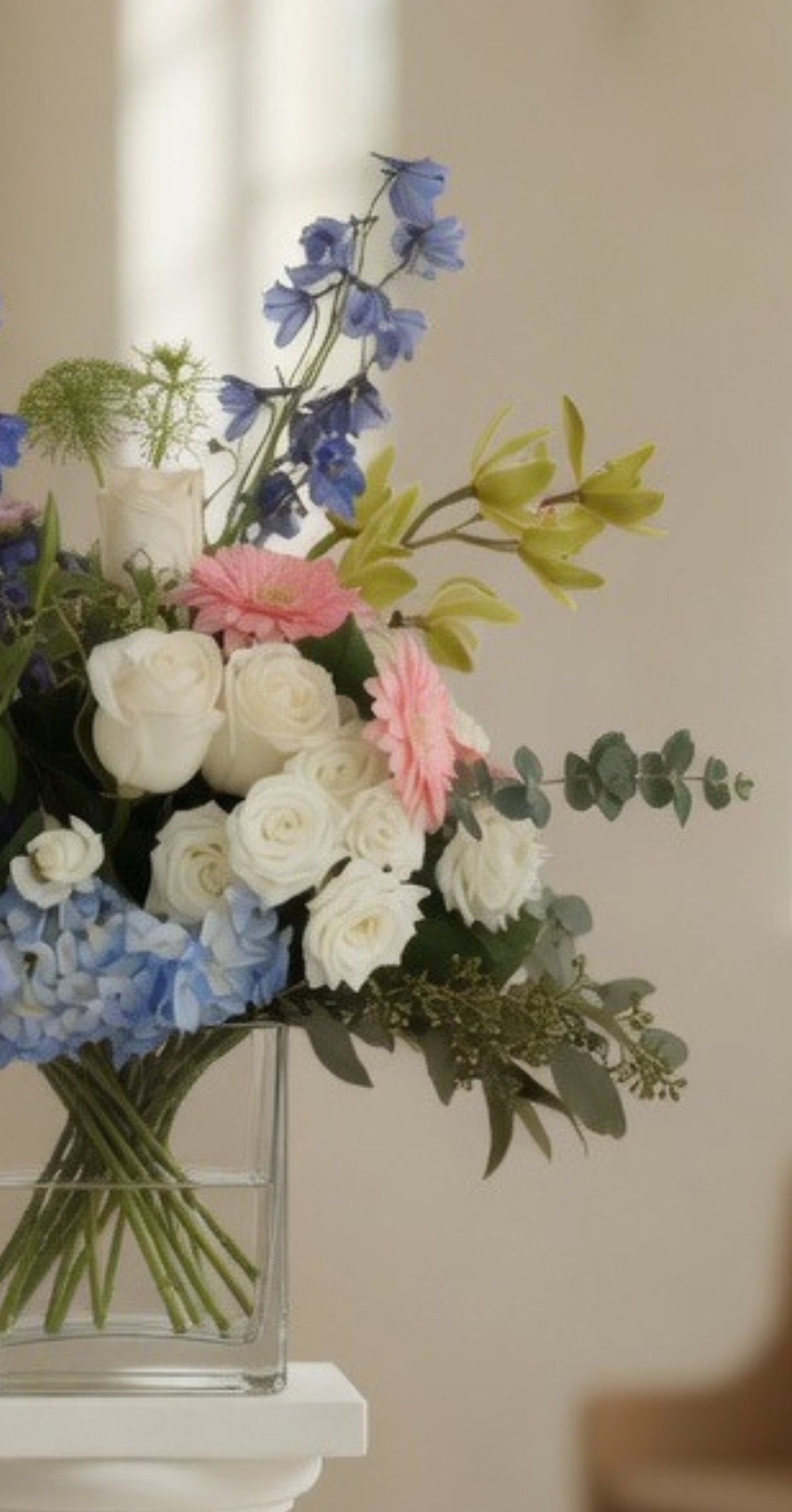 WC-907-TARA-Vase-Arrangement